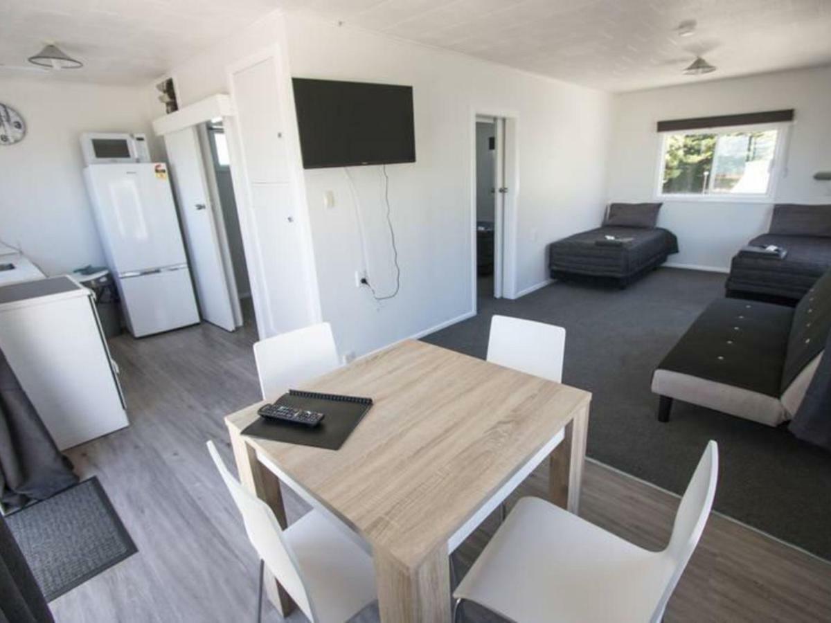 Mahia Motel And Holiday Park Luaran gambar